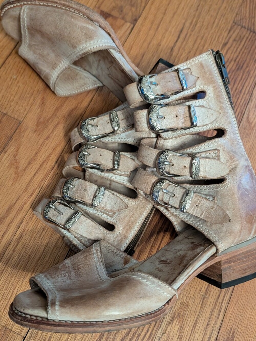 Freebird Blush Cream Pilar Ankle Buckle Open Toe Sandals RARE - Picture 5 of 9